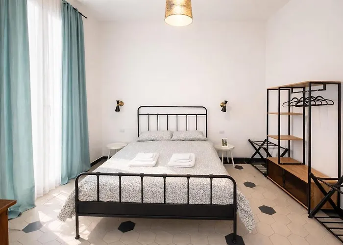 Apartment A Short Walk From The Center, 150m From Metro A